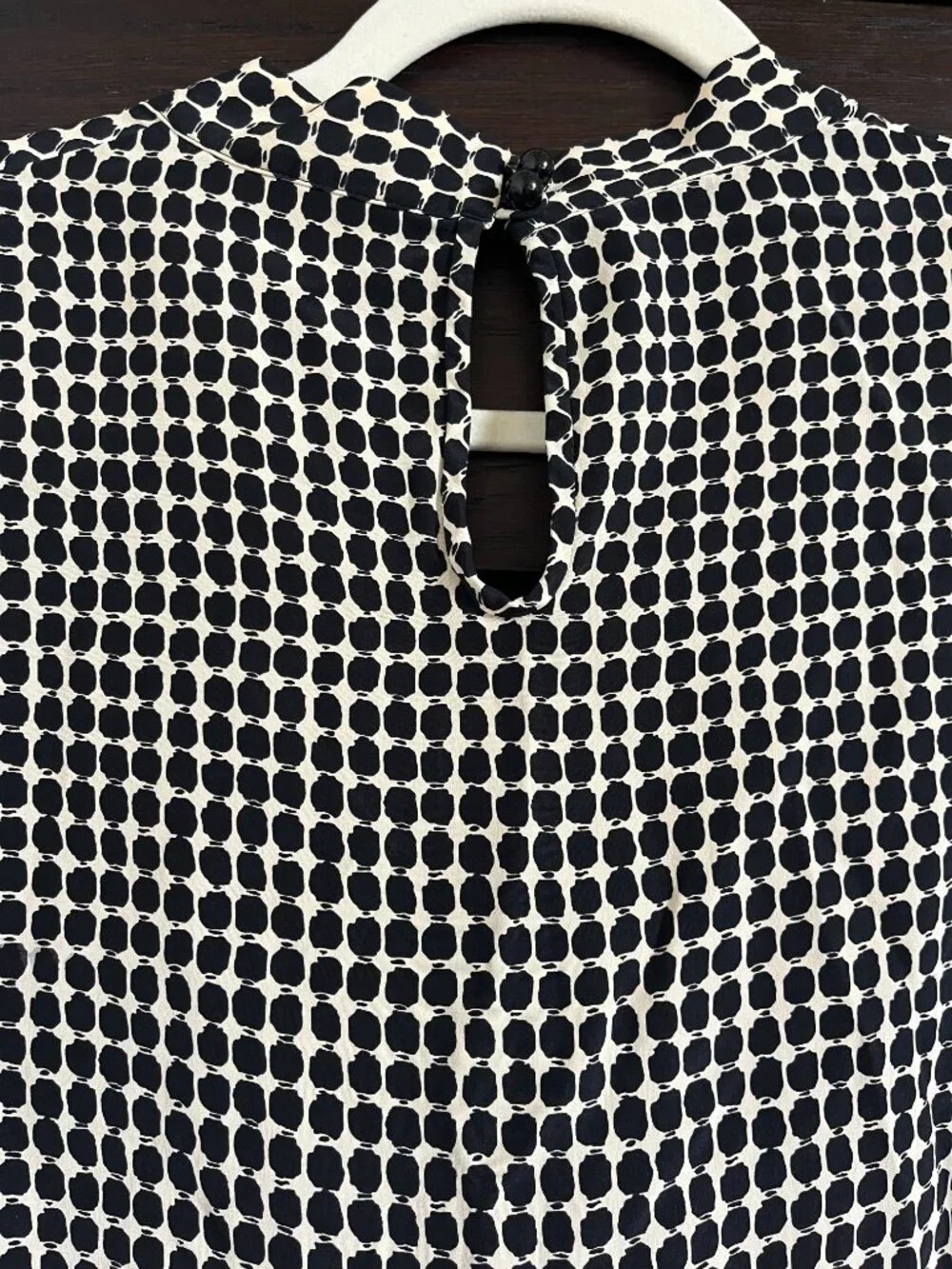 ✨ Kate Spade New York | 100% Silk Black & Cream Lantern Print Tie-Neck Blouse
